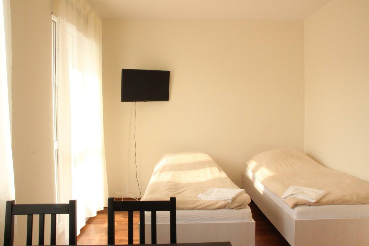 Fredry 8 Daire Piastow Dış mekan fotoğraf